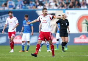 Mein Tor, unser Aufstieg? - Daniel Frahn, Torschütze des entscheidenden 1:0 für RB Leipzig bei Hansa Rostock | GEPA Pictures - Roger Petzsche