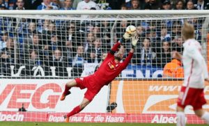 Auch im vierten Jahr bei RB Leipzig ein sicherer Rückhalt - Fabio Coltorti bleibt die Nummer 1 | GEPA Pictures - Roger Petzsche
