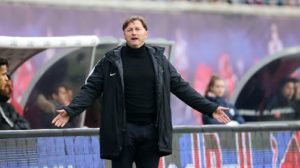 Es macht sich ein bisschen Ratlosigkeit breit bei RB Leipzig. | GEPA Pictures - Sven Sonntag
